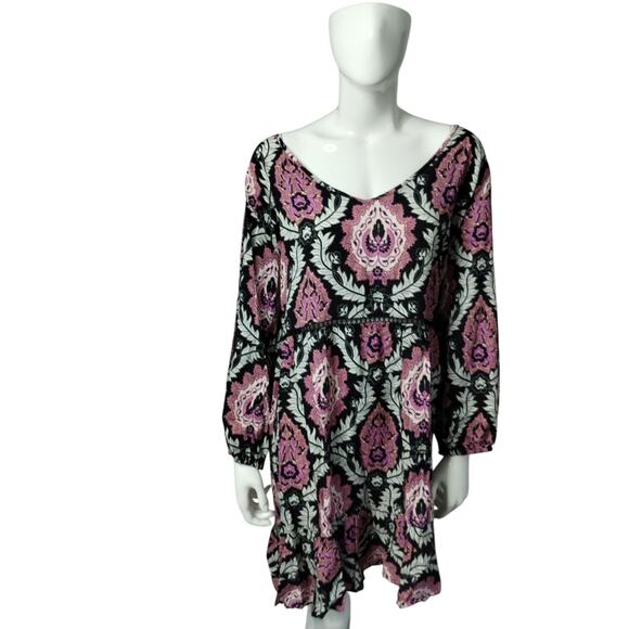 Avenue Women's Plus size 22/24 Floral Medallion Bohemian Mini Dress Flowy Tunic - Picture 3 of 12